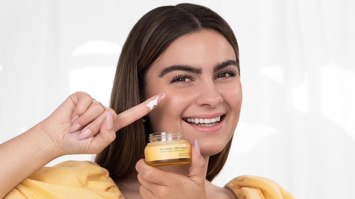 hvordan-ta-vare-på-huden-etter-sommeren-propolis-cosrx-koreansk-hudpleie-blogg
