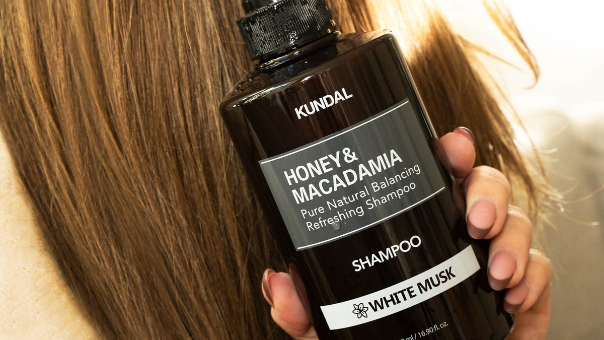 hvordan-unngå-slitt-og-flatt-hår-kundal-white-musk-treatment-koreansk-hårpleie