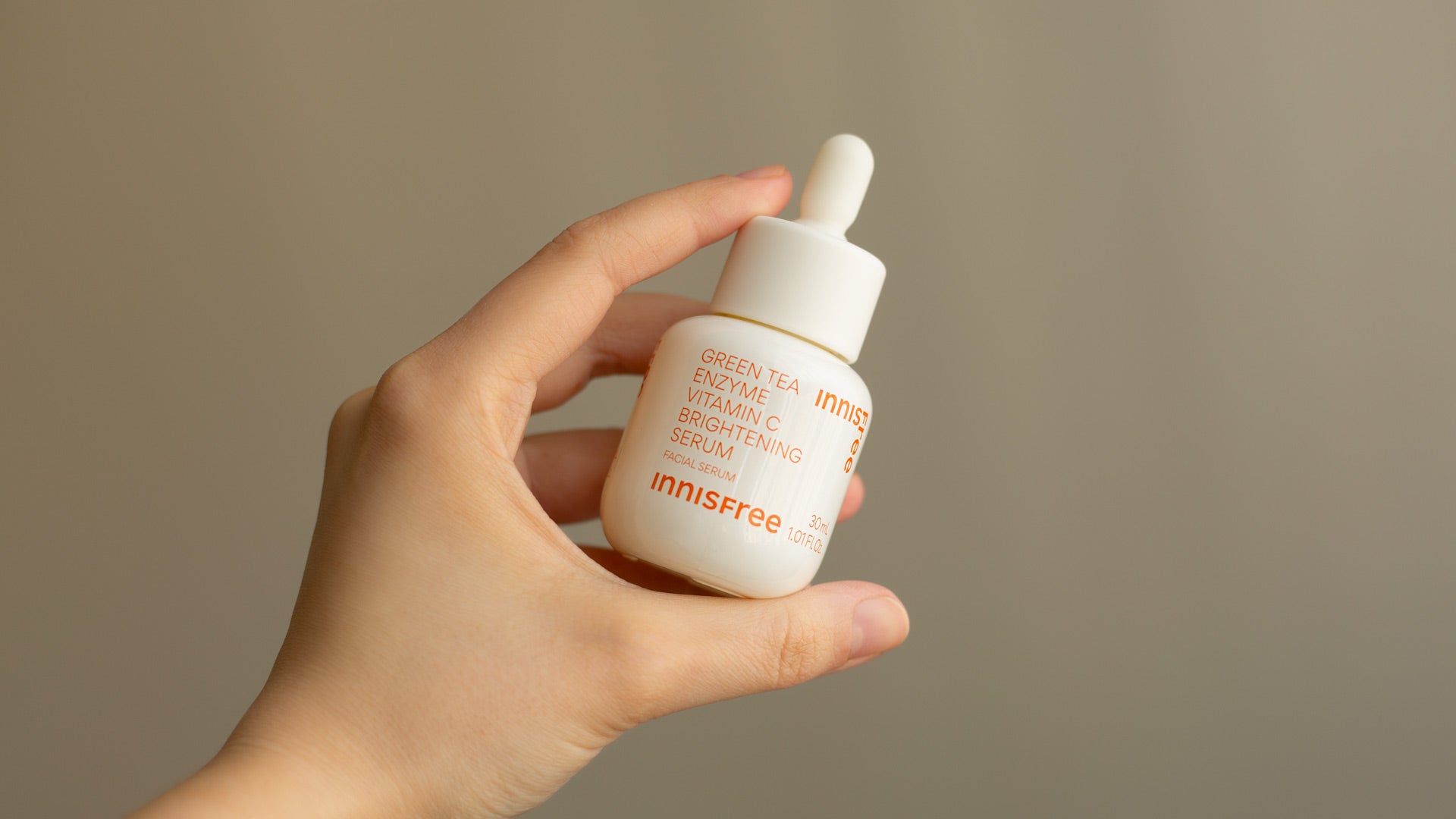 Moden hud - hudpleierutine for moden hud med INNISFREE