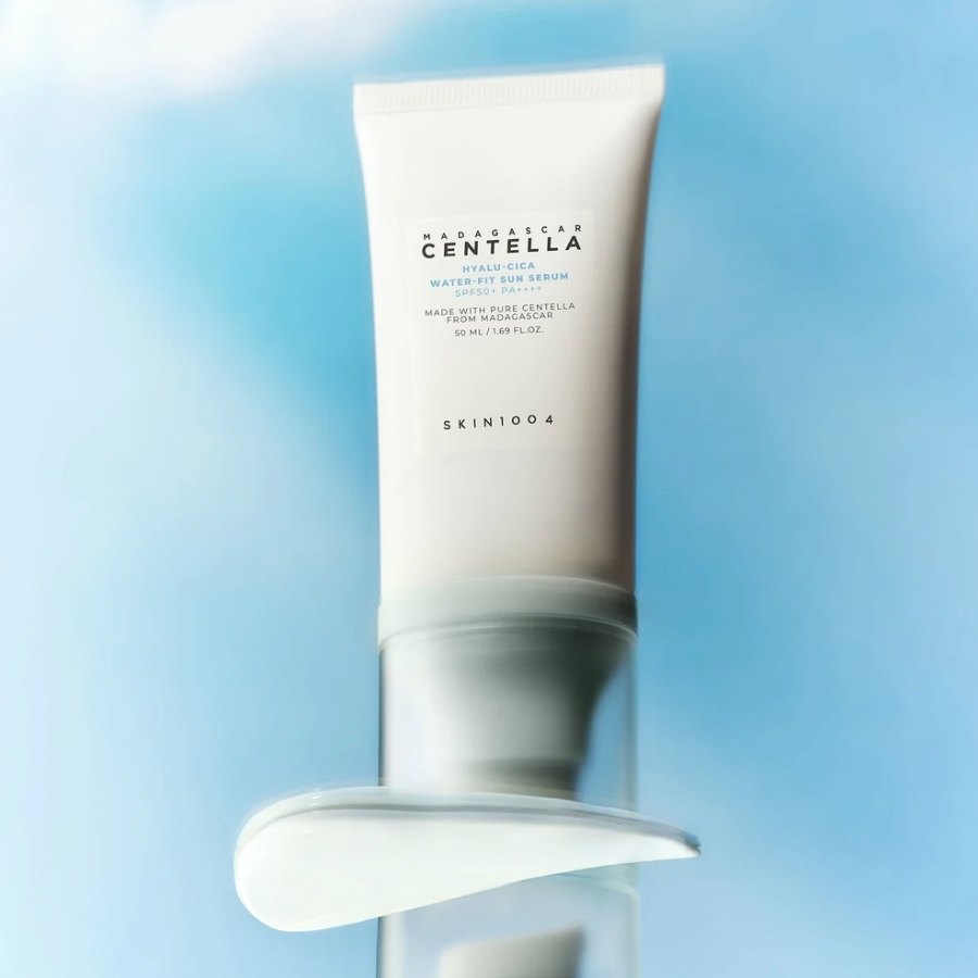 skin1004 madagascar centella hyalu cica water fit sun serum