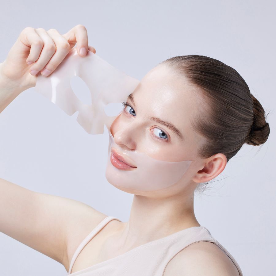 COSRX The Alpha-Arbutin Discoloration Care Hydrogel Mask